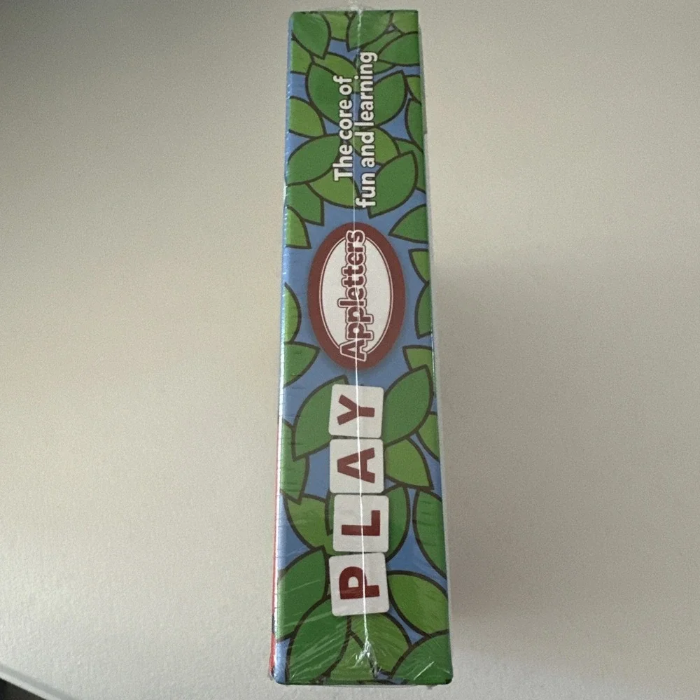 Appleletters Build a Word Worm Game by Bananagrams‎ Educational Family Game